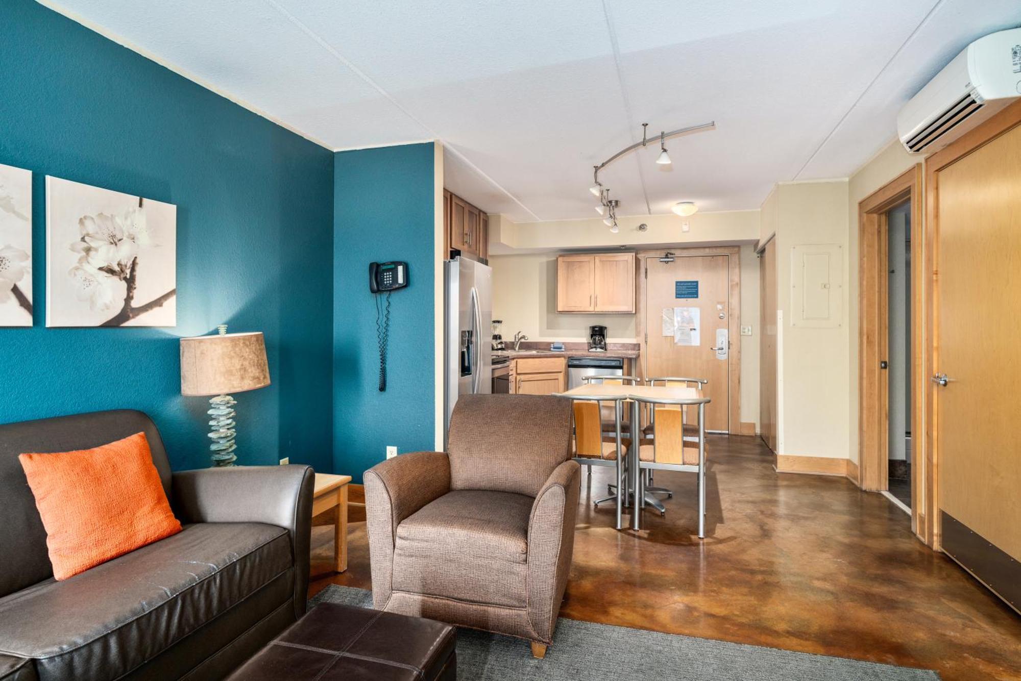 East Bay Suites Grand Marais Exterior foto